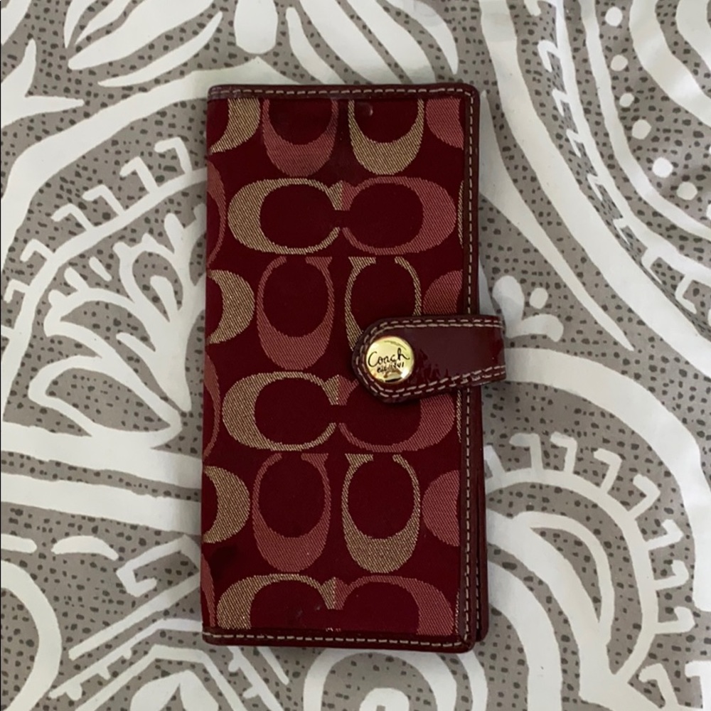 Coach wallet. Like new.